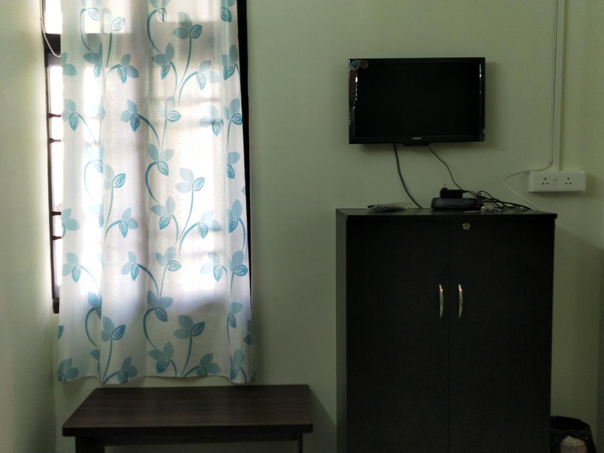 Hotel Pine Leaf Gangtok Exteriör bild